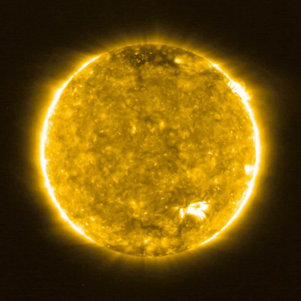Il solar orbiter cattura immagini del sole da una distanza mai raggiunta prima