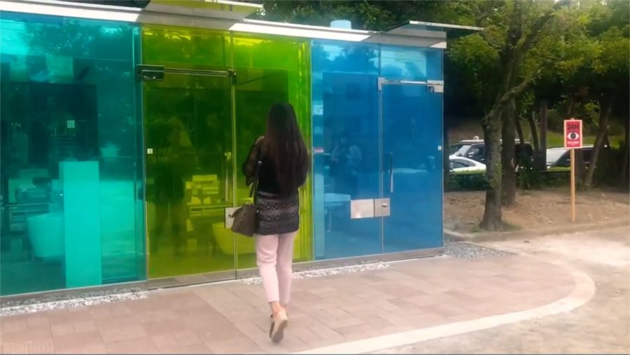 Tokyo: i bagni pubblici sono trasparenti