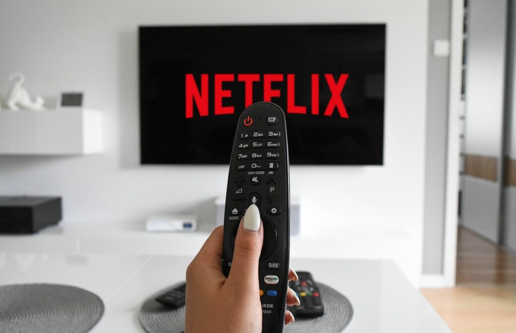 Giocare ai videogames con Netflix direttamente sulla tv di casa potrebbe presto essere realtà