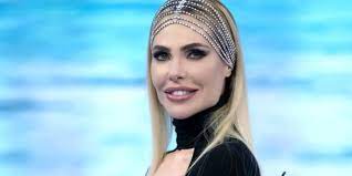 ilary blasi condurrà l'Isola dei Famosi 2023