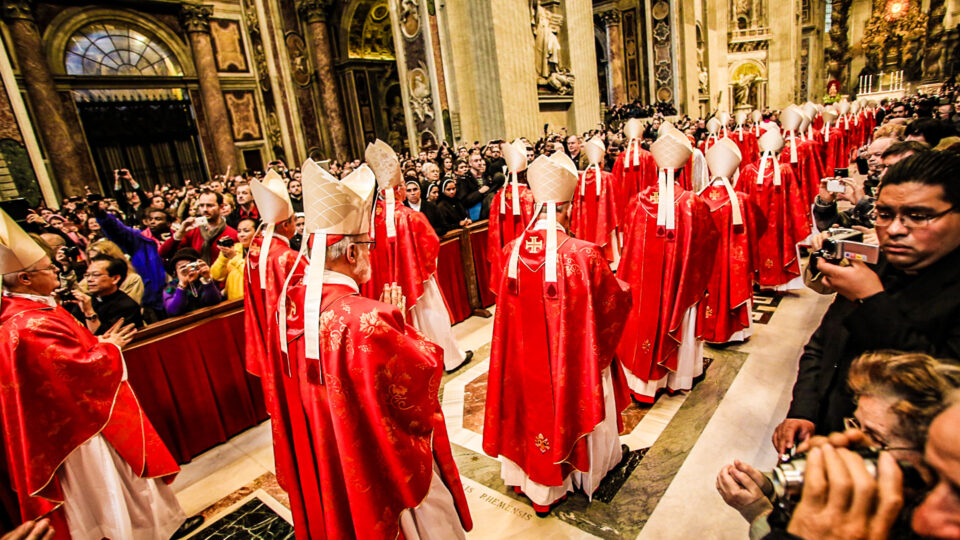 Come funziona il conclave per l'elezione del nuovo Papa nel 2025?