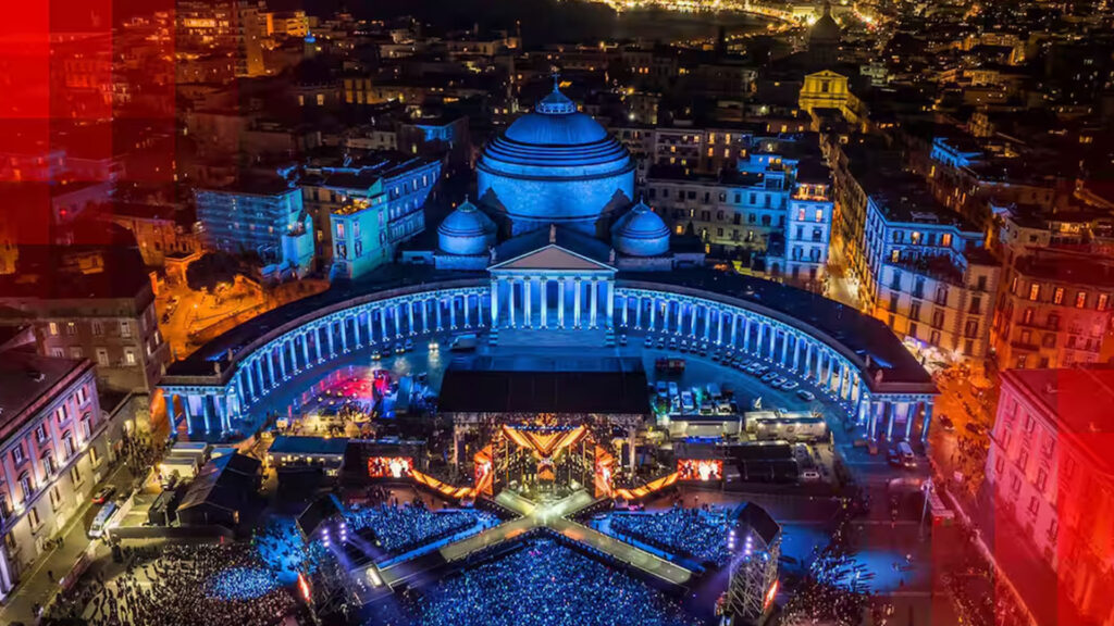 Finale X-Factor 2025 a piazza del Plebiscito, Napoli